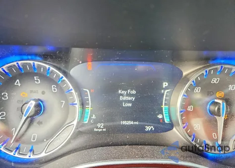 2017 Chrysler Pacifica Limited из США, поврежденный, VIN 2C4RC1GG2HR508074